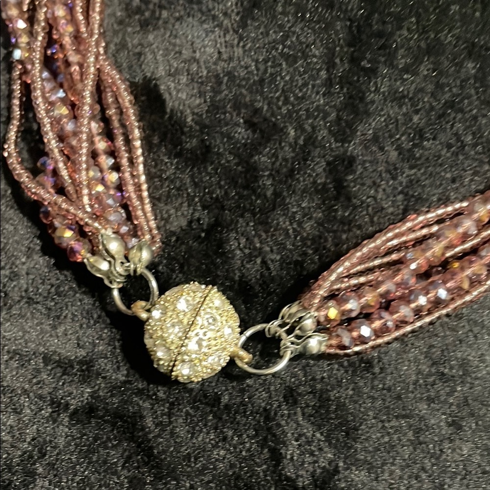 Elegant Pink Beaded Necklace - Picture 6 of 6